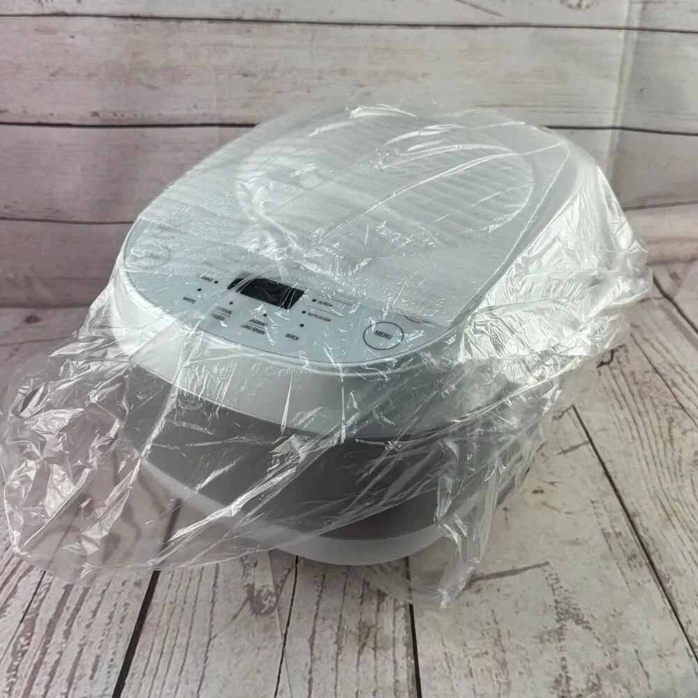 Cuckoo CR 0632F 6 Cup Micom Rice Cooker White Silver Steamer Tray New